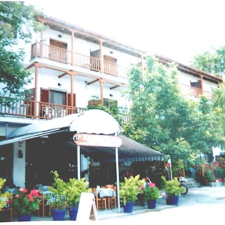 Hotel Katerina à Chorefton Extérieur photo
