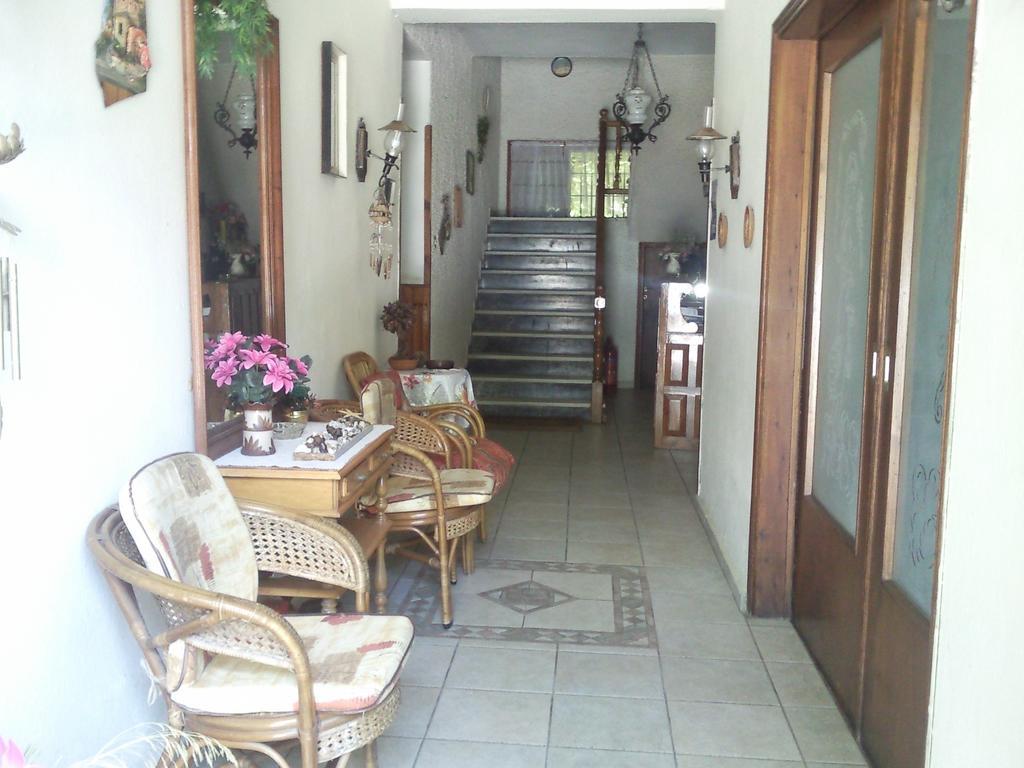 Hotel Katerina à Chorefton Extérieur photo