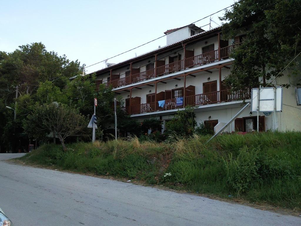 Hotel Katerina à Chorefton Extérieur photo